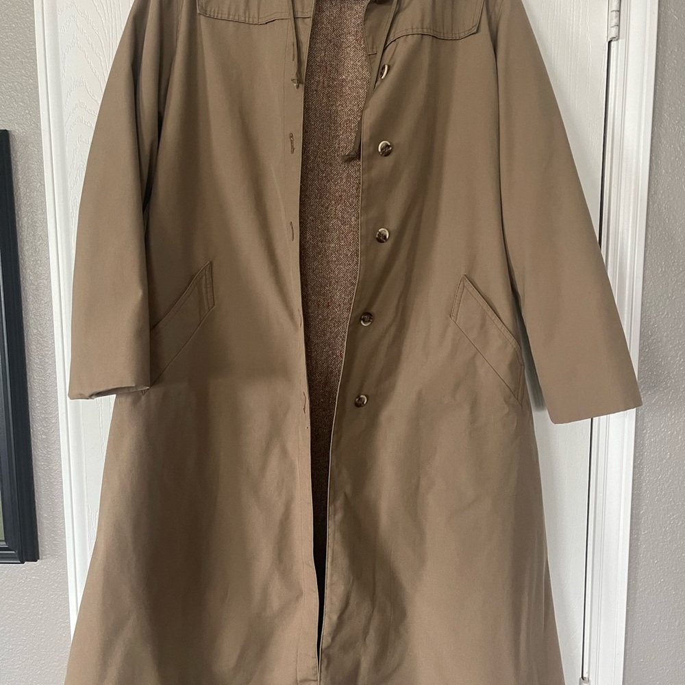 Women’s vintage trench coat